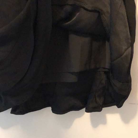 Black Ann Taylor size 2 skirt - Picture 6 of 6